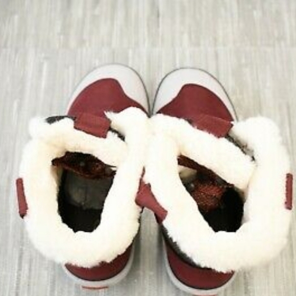 KEEN Elsa Pinot Noir Premium Snow Boot - Picture 9 of 16